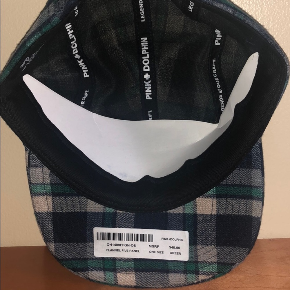Pink dolphin hat - Picture 2 of 5